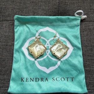 Kendra Scott Gold iridescent Mother-of-Pearl Drop Earrings with Mint Pouch